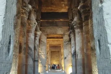 dendara-4-IMy8pi8hryG6hJh2